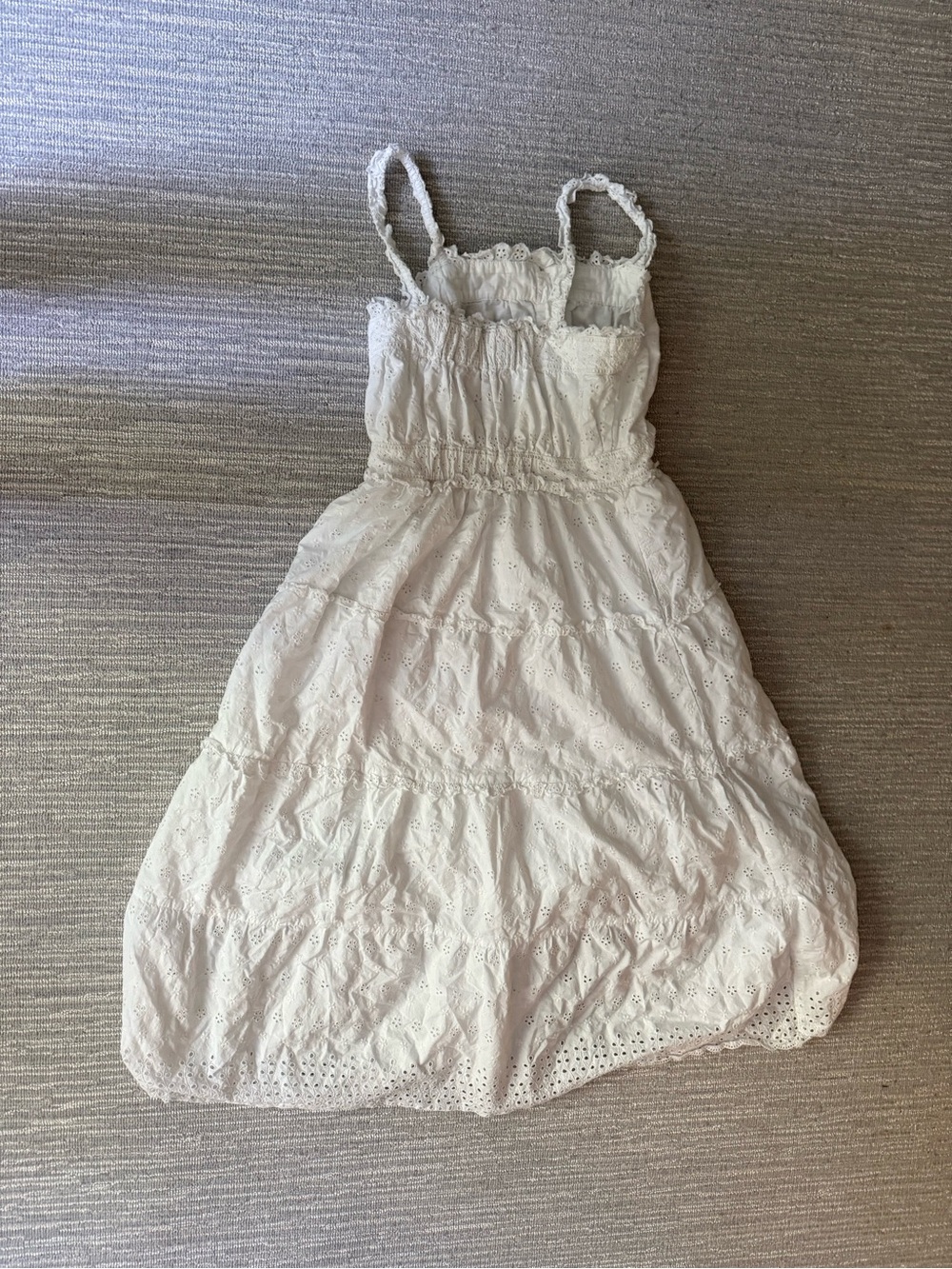 Gap Doen White Eyelet Smocked Midi Dress size Small - Picture 5 of 5